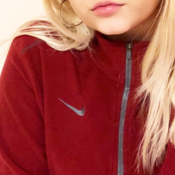 Nike Sweaters - Nike Therma-Fit Maroon Half Zip Pullover Sweater
